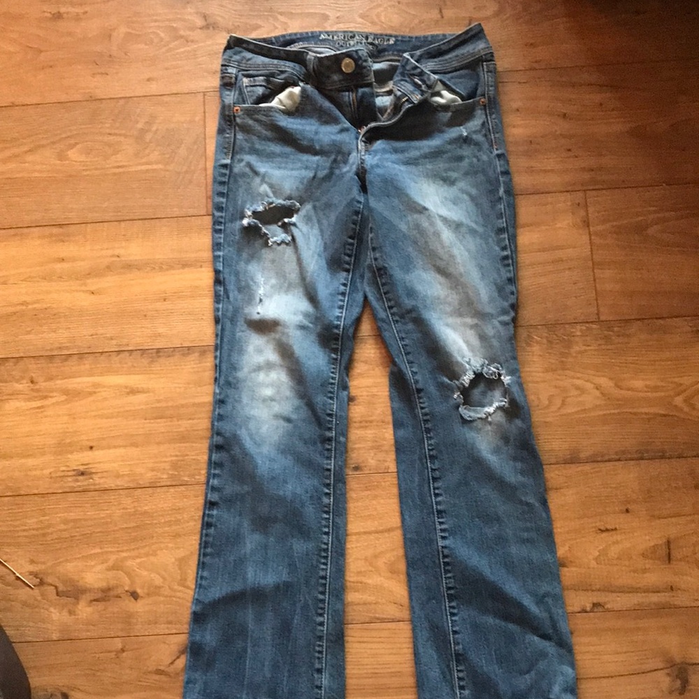 American eagle distressed jeans